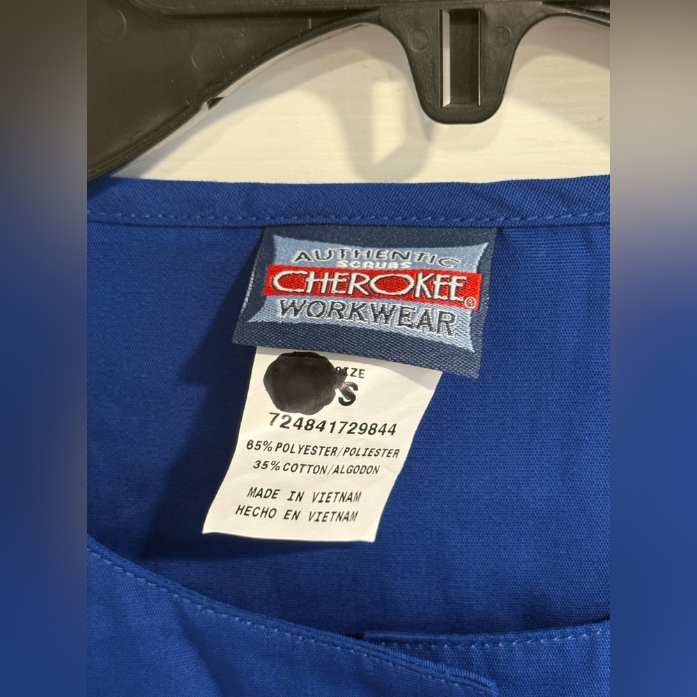 Cherokee Scrub Jacket 🦋 - Picture 2 of 7
